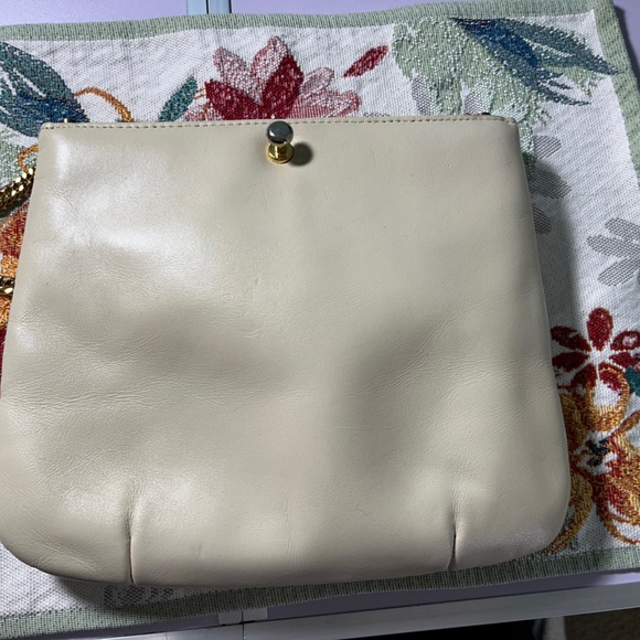 Vintage Ruth Saltz Cream Leather Gold Cougar Head Chain Strap Purse - Picture 8 of 16